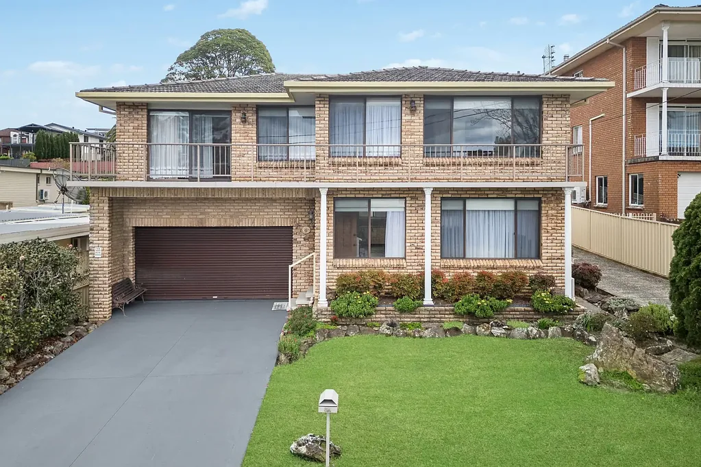 8a Frederick Street, Point Frederick, NSW 2250