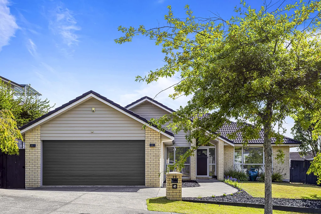 75 Lake Panorama Drive, Henderson, Waitakere City, Auckland