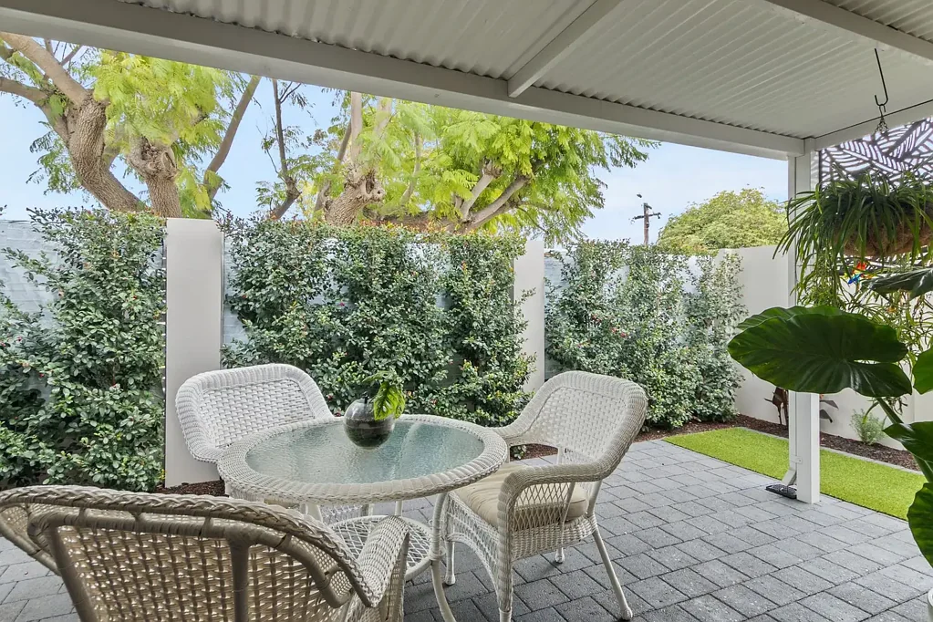 Nollamara 1 Bedroom PERFECT LOCK UP AND LEAVE