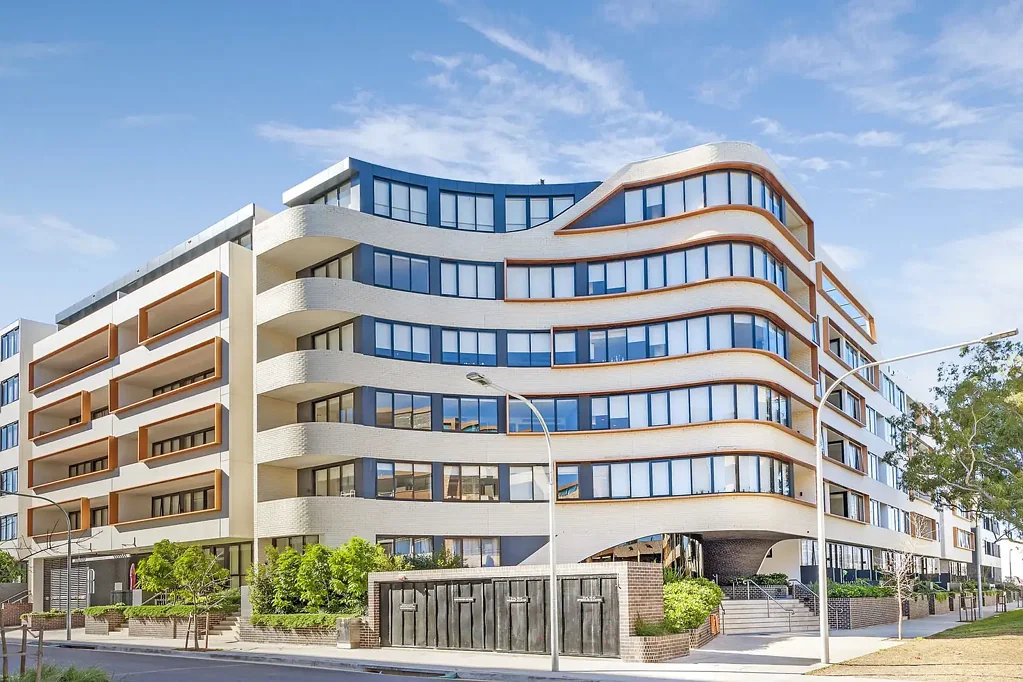 Tranquil North-Facing Two Bedroom Residence Nestled In Convenient Location - Eve