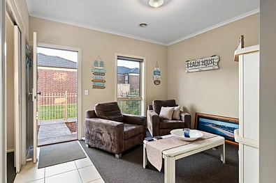 ਰਹਿਣ ਵਾਲਾ ਕਮਰਾ - 24 Monastery Drive, Wendouree, VIC 3355