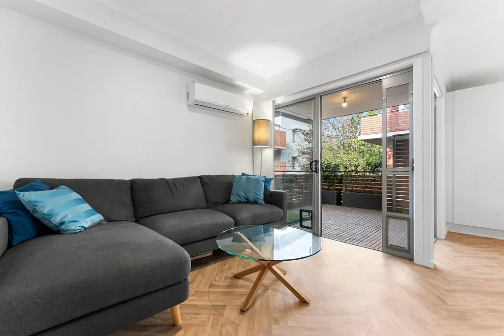Findon 2Habitaciones Stylishly Renovated 2-Bedroom Apartment Close To Everything!