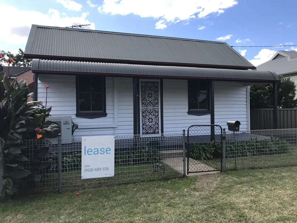 A Charming Renovated Home Downtown!
