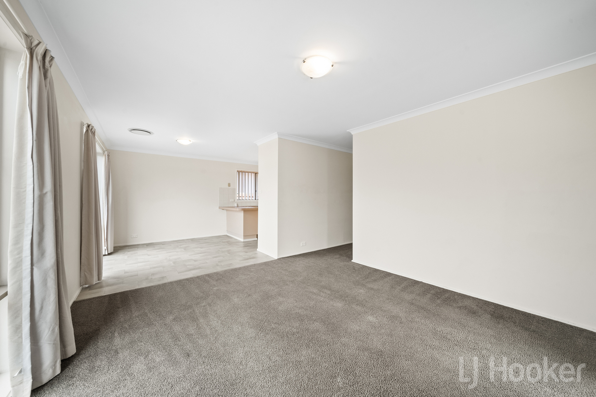 UNIT 11 37-43 DERRIMA RD, QUEANBEYAN NSW 2620, 0 कमरे, 0 बाथरूम, Townhouse