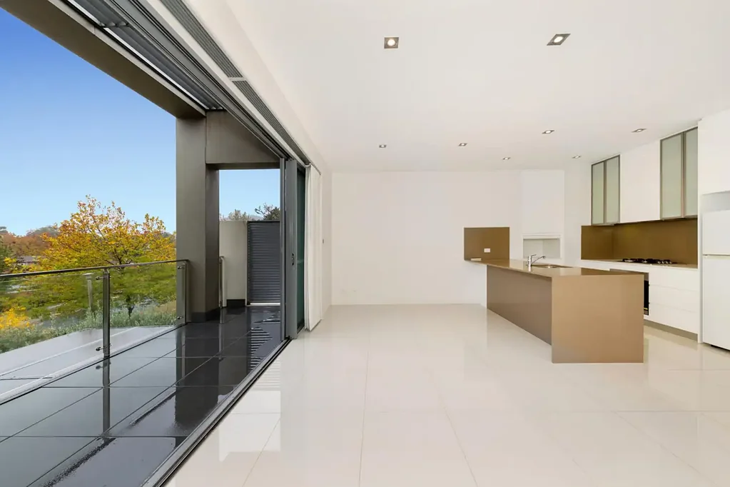 Modern 2 Bedroom Apartment In Sought-After Campbell Location