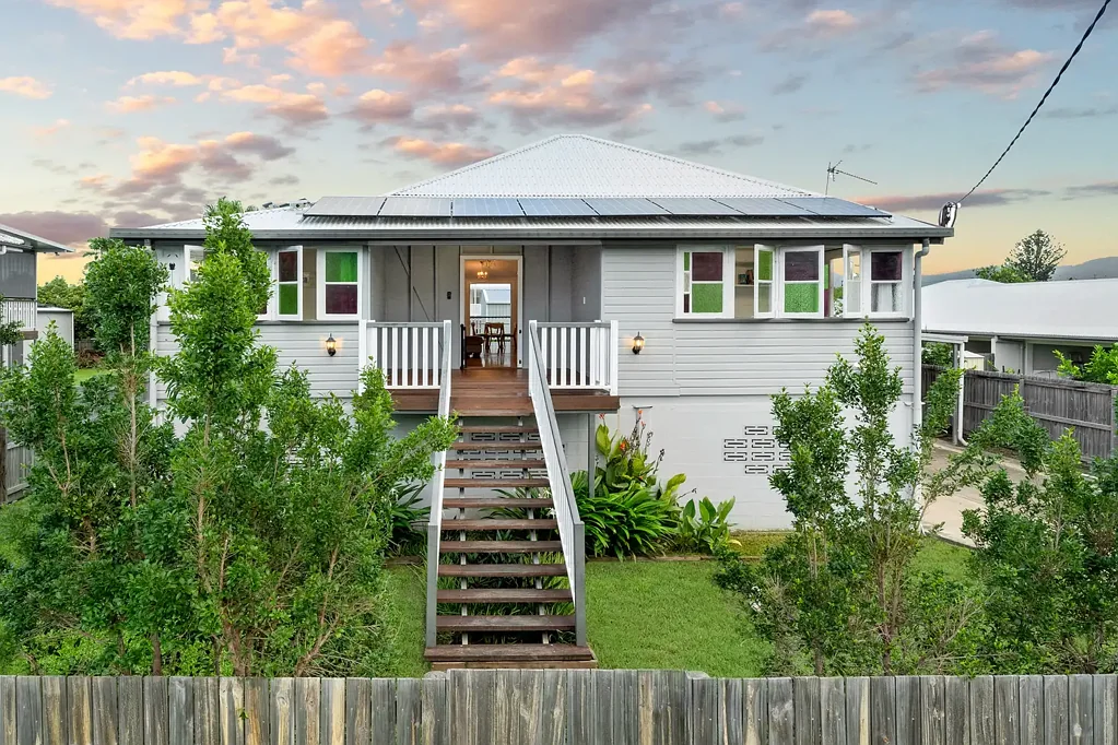 15 Norris Street, Hermit Park, QLD 4812