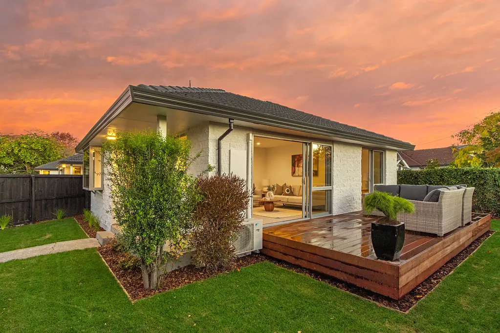 Saint Albans 2Zimmer One Sold - Only Two Left!