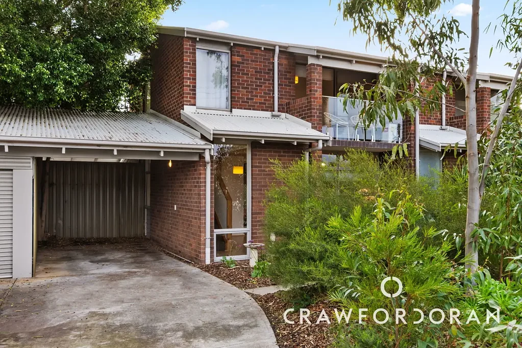 Oaklands Park 2房  Grounded & Green Townhome Living