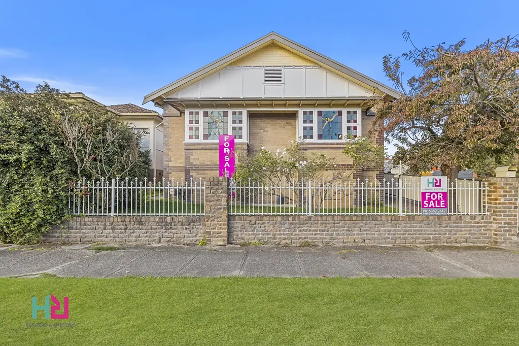 Lithgow 3房  Spacious Double Brick Home Close to Town & Transport