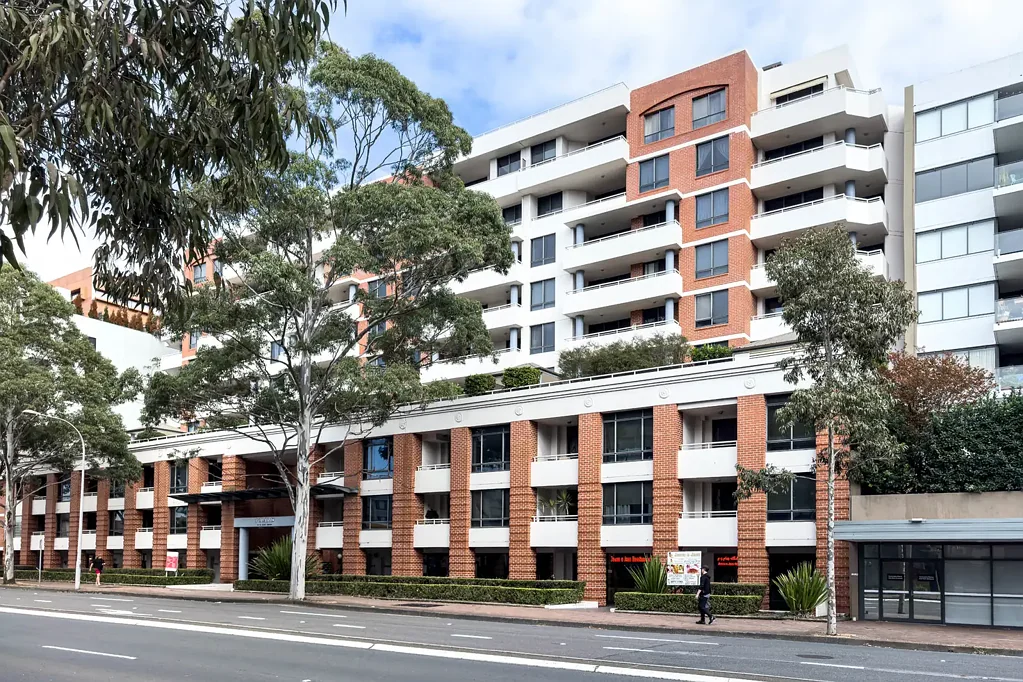 Hornsby 2ਬੈੱਡਰੂਮ Ground Floor Living in The Heart of Hornsby