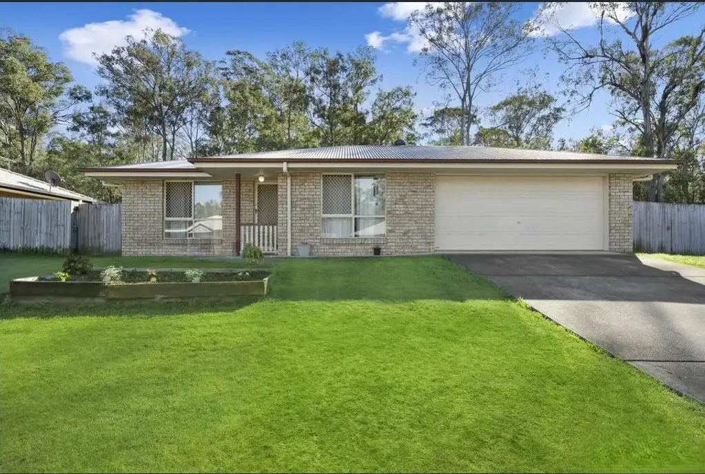 Well-Maintained Home Close to Amenities