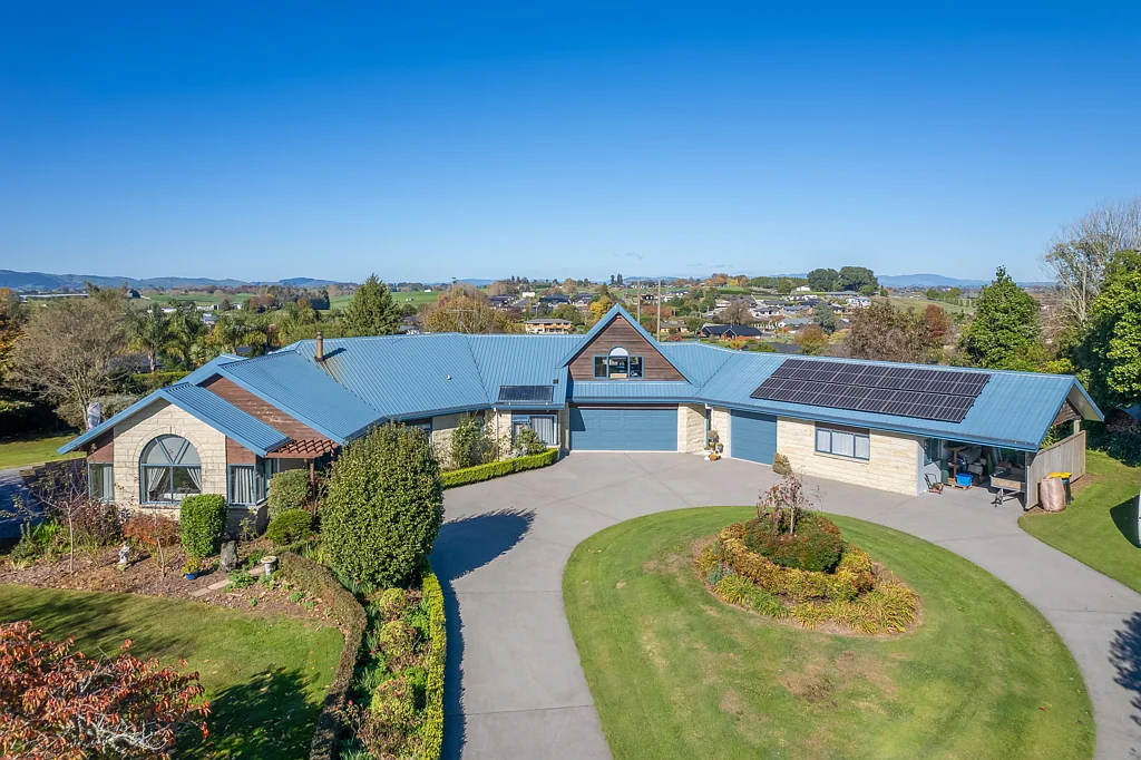 Te Awamutu 5બેડરૂમ Stunning Family Home on Expansive Grounds