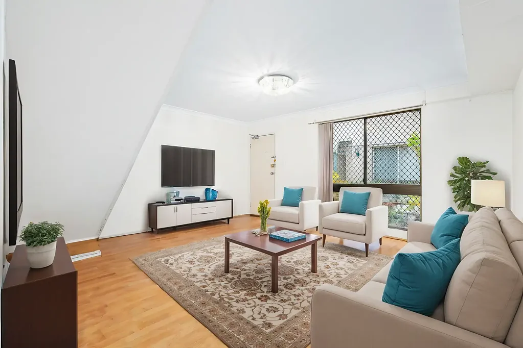 Auburn 2બેડરૂમ FULL BRICK TOWNHOUSE STYLE APARTMENT - 900M TO THE STATION