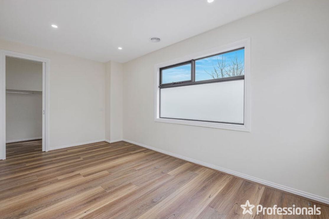 UNIT 4 6 EDWARDS ST, BURWOOD VIC 3125, 0 Kuwarto, 0 Banyo, Townhouse