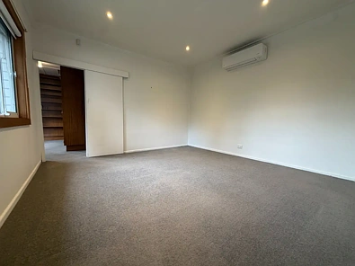 22 Stirling Rd, Croydon, VIC 3136, 2 slaapkamers, 1 badkamers, House