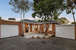 2/20 Amdura Road, Doncaster East
