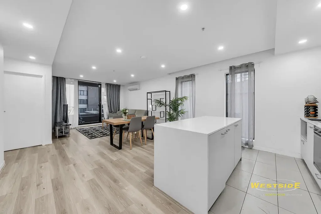 Melbourne 2chambre Experience Modern City Living at Its Finest – 1005/200 Spencer Street, Melbourne