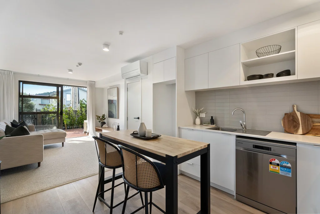 Mount Albert 2房  Brand New, Style, Location plus!