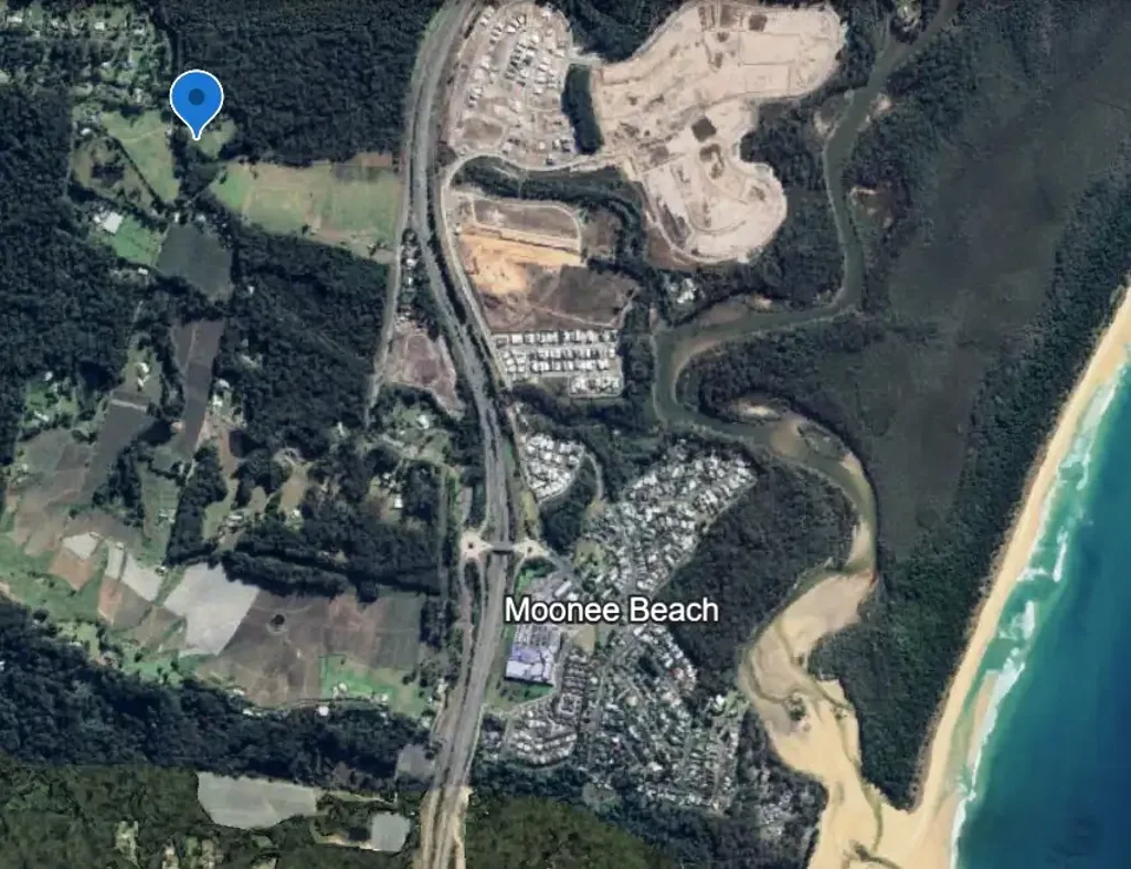 Moonee Beach 4ห้องนอน Rare Find - 2 dwellings - approx. 5 acres