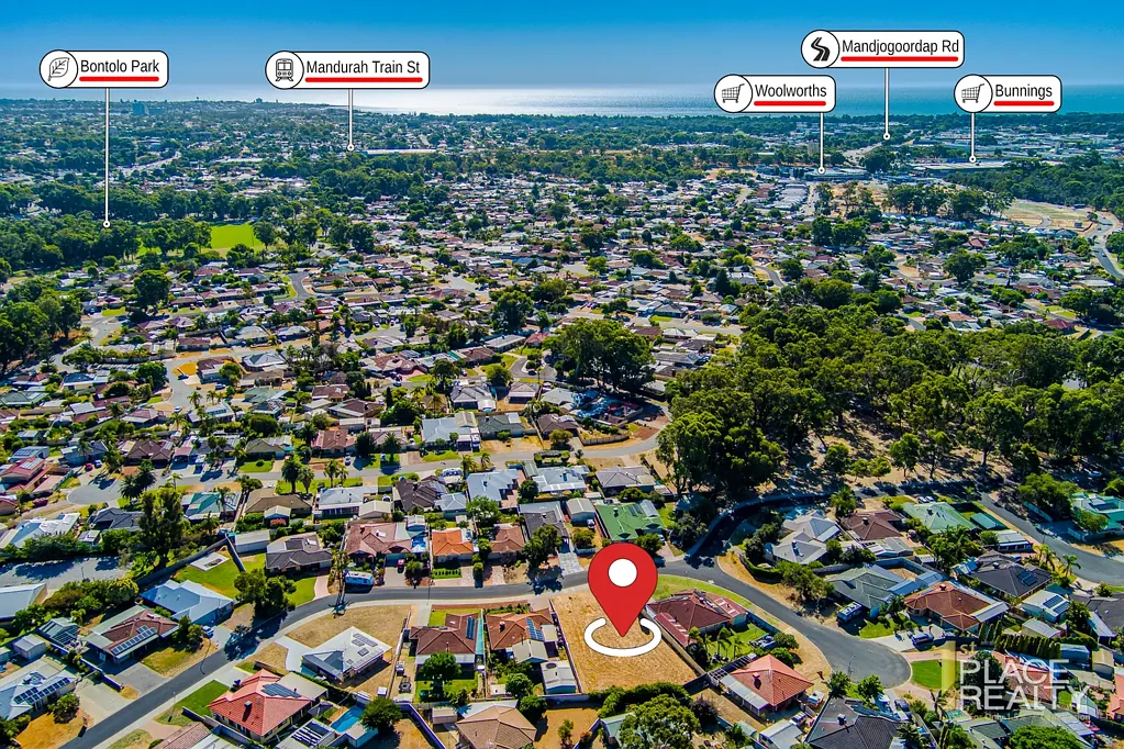 Greenfields  Huge 996m2 block in cul-de-sac location