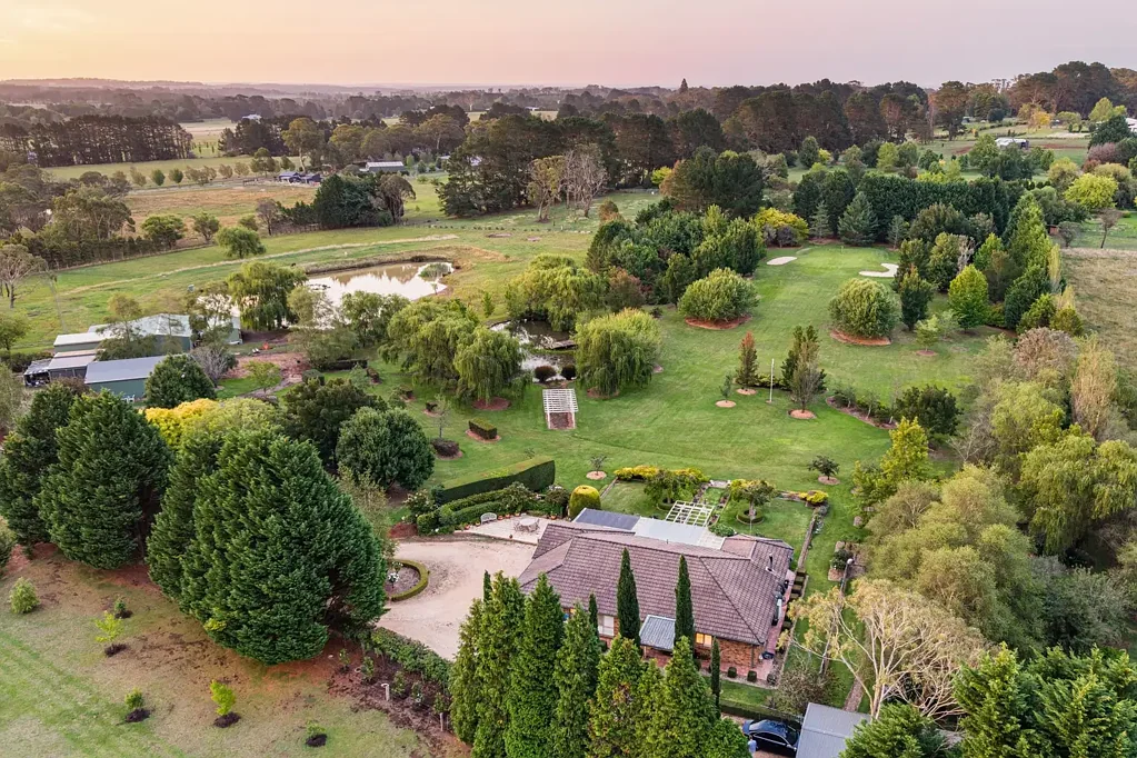 Exeter 4房  Space, Lifestyle & Exceptional Versatility on 5.4 Acres