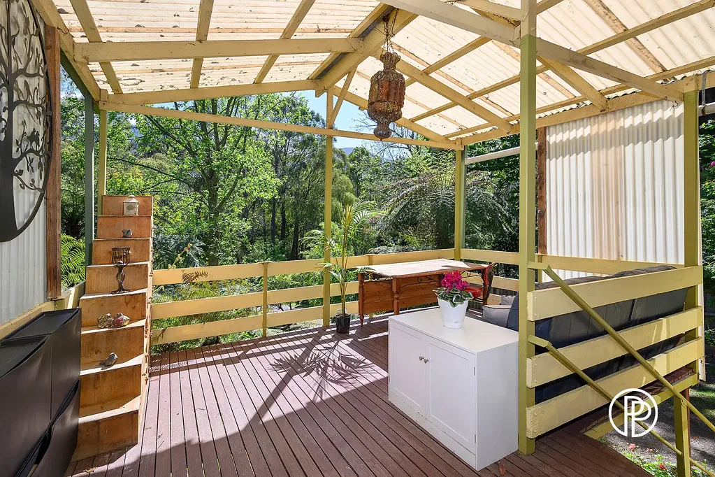 9 Oak Avenue, Warburton, VIC 3799