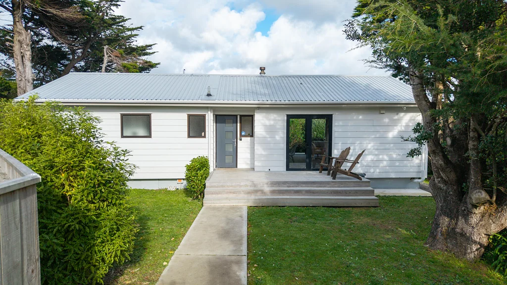 Cannons Creek 3房  A Place to Call Home