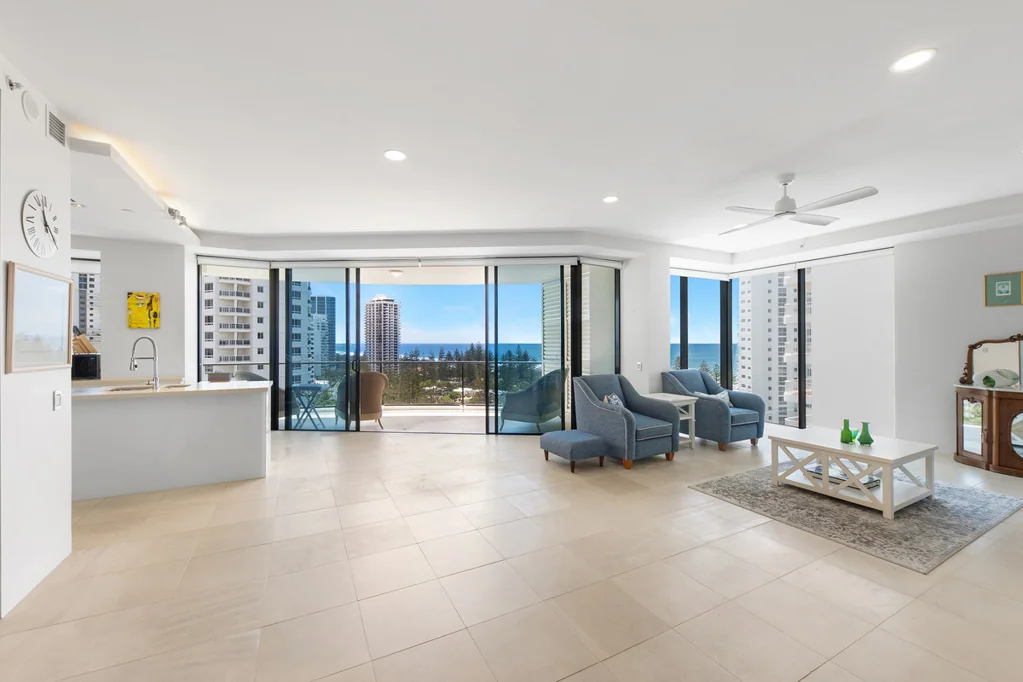 25/11 PEAK Avenue, Main Beach, QLD 4217