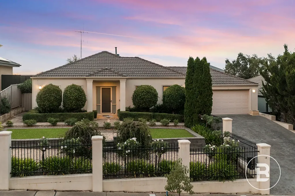 Strathdale 3房  ELEVATED FAMILY HOME IN SUPERB STRATHDALE LOCATION