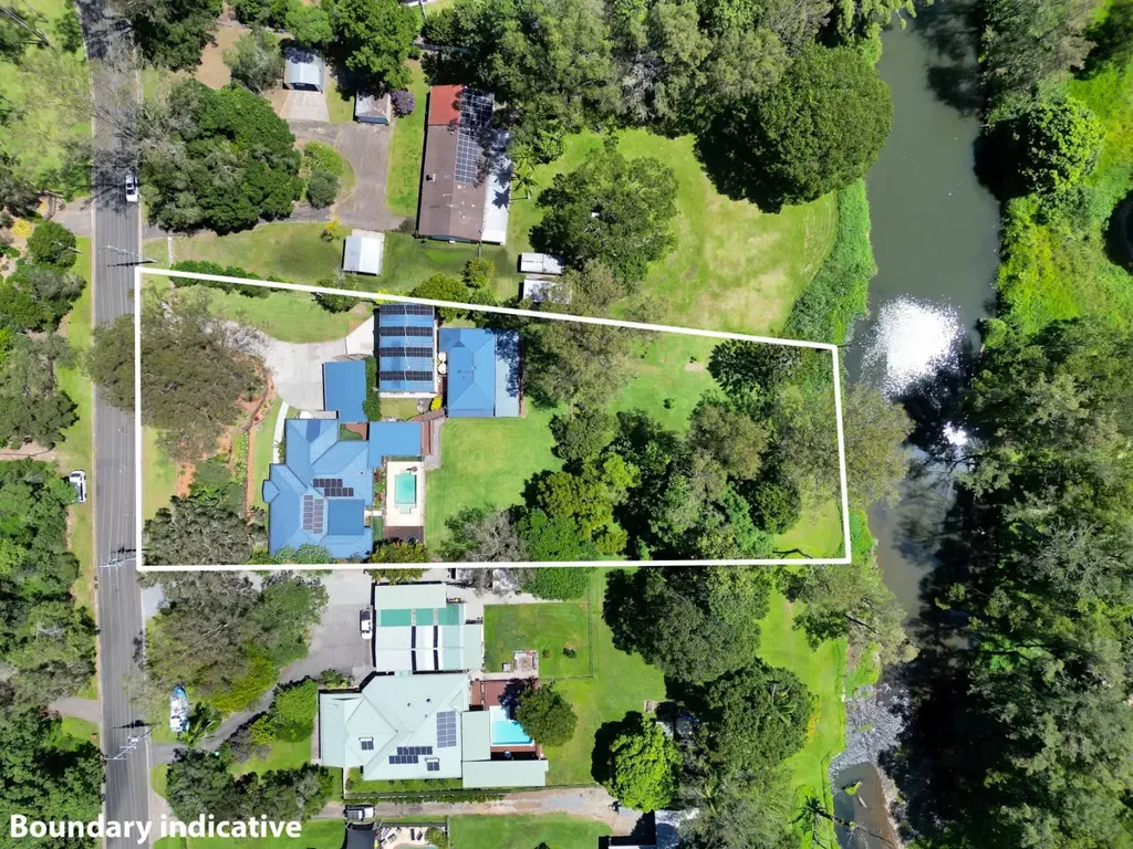 Tallebudgera 7 Bedroom OPEN HOME CANCELLED - Dual Living Delight Backing onto Tallebudgera Creek