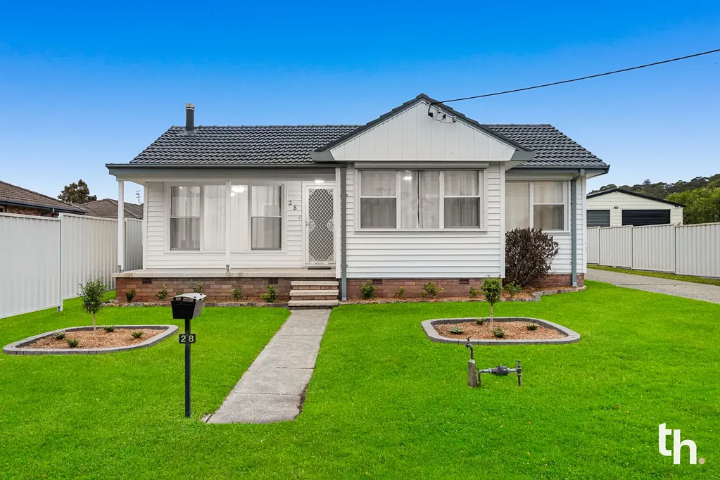 28 Nott Street, Warners Bay, NSW 2282
