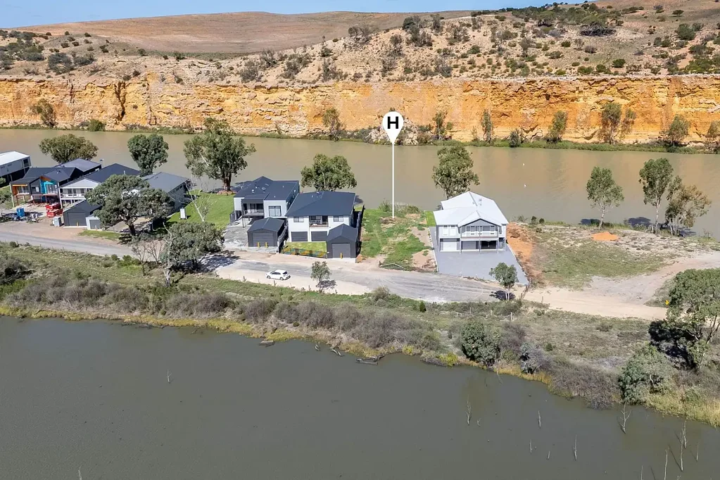 Walker Flat Final Riverfront Landholding – Rare Beachfront Opportunity at Walker Flat
