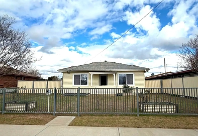 Coonabarabran 3Habitaciones Tidy three-bedroom clad home in a highly convenient location.