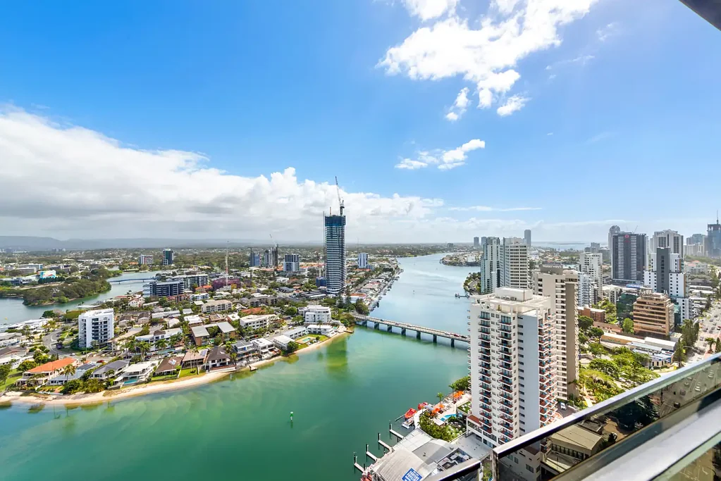 Surfers Paradise 1 Bedroom Spectacular Main River & Hinterland Views in Circle on Cavill