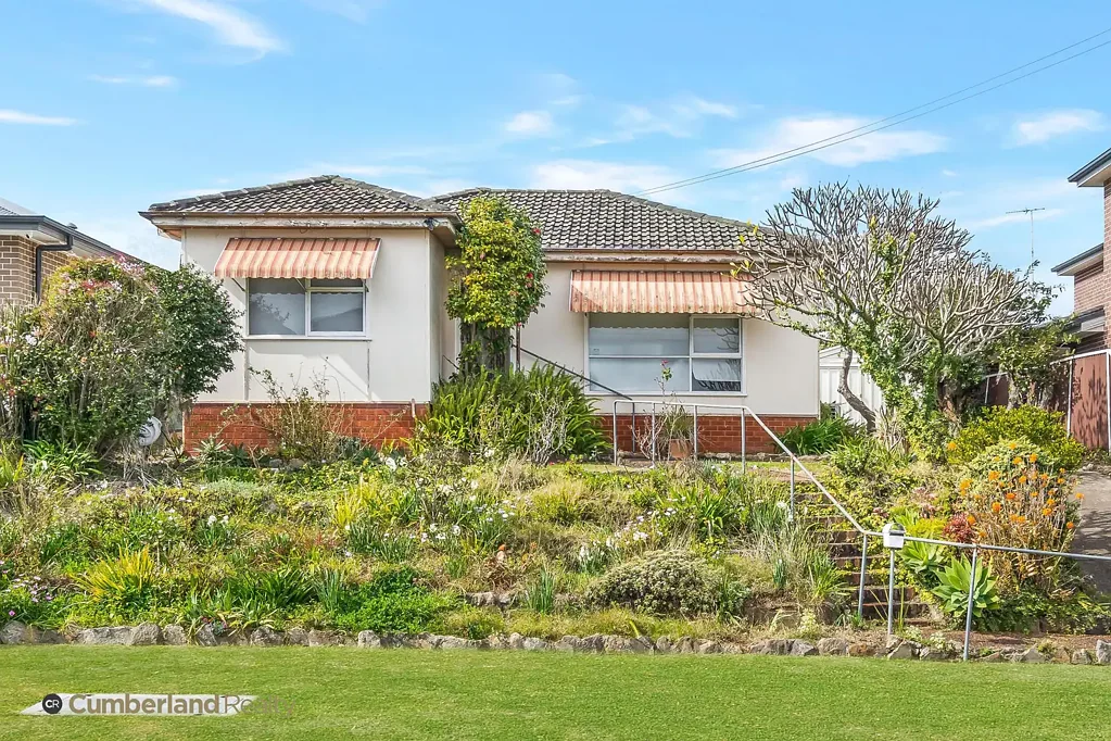 Greystanes 3Zimmer HIGH-SET HOME ON 556.4M² WITH 16.15M FRONTAGE