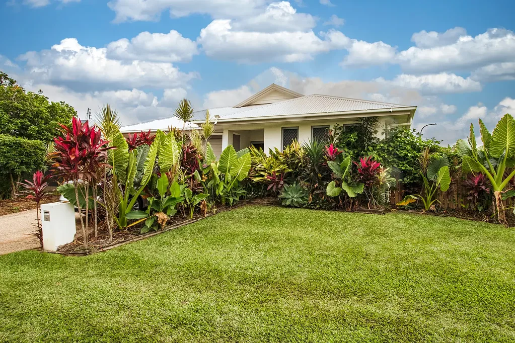 2 Tooma Lane, Kelso, QLD 4815