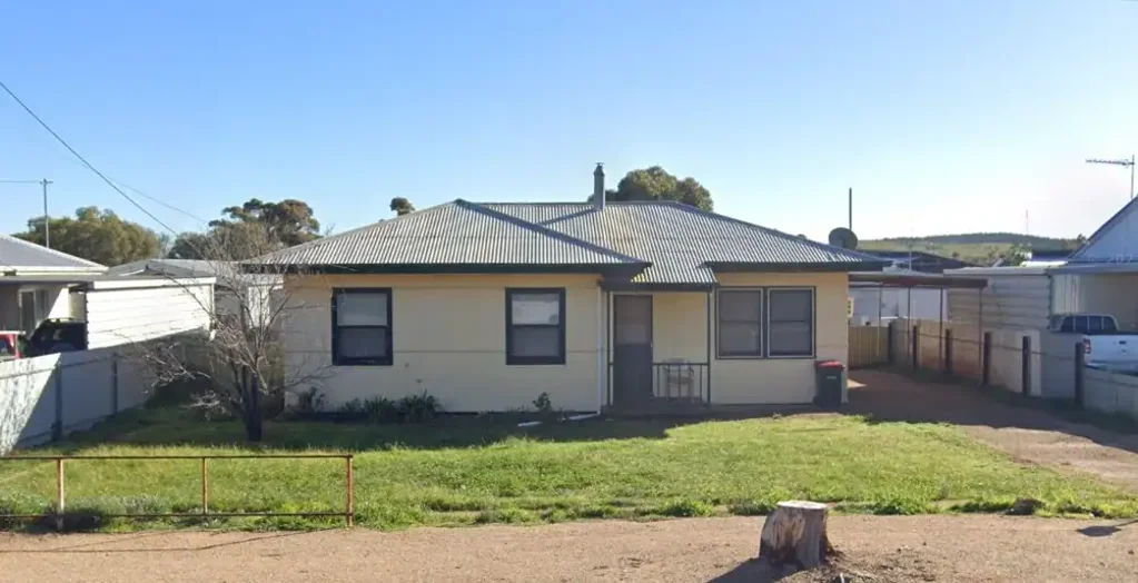 Peterborough 3غرفة نوم Investor Special Affordable Flip or Rental Opportunity