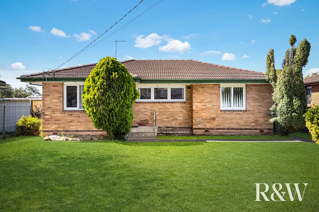 31 Goroka Street, Whalan, NSW 2770