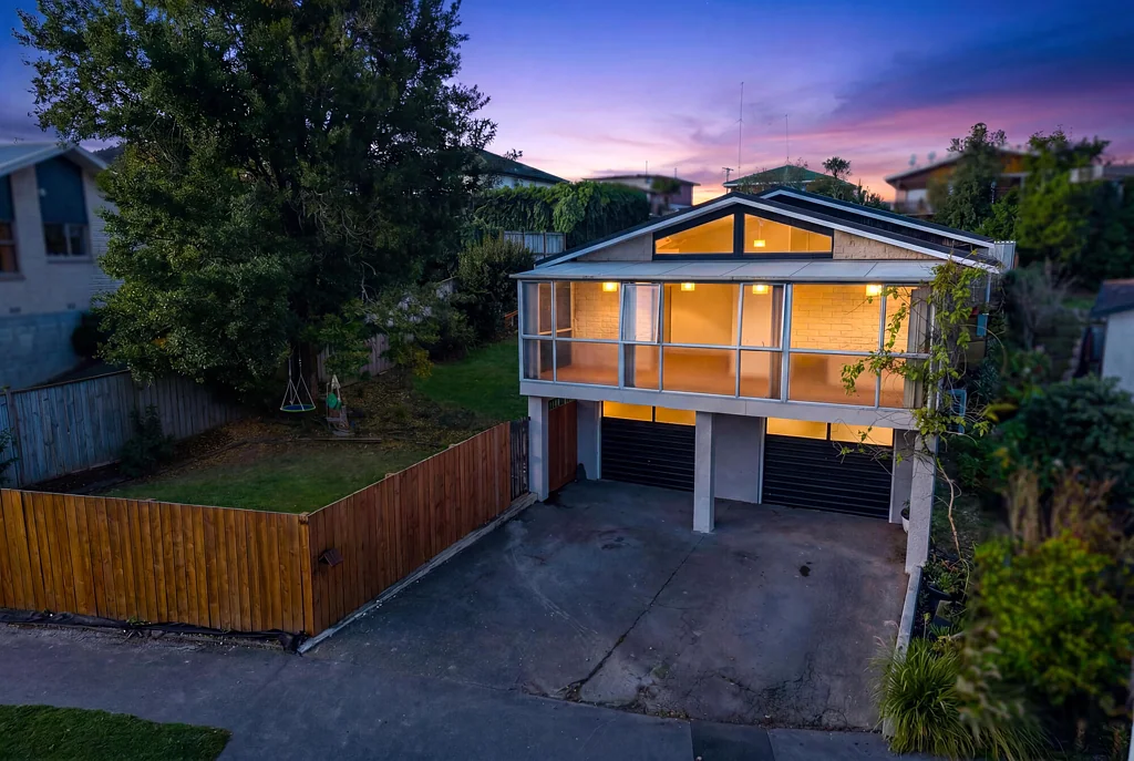 Glenwood 3房  Come for the views, stay for the space