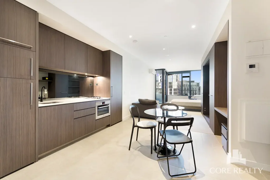 Furnished Studio Apartment in Fulton Lane