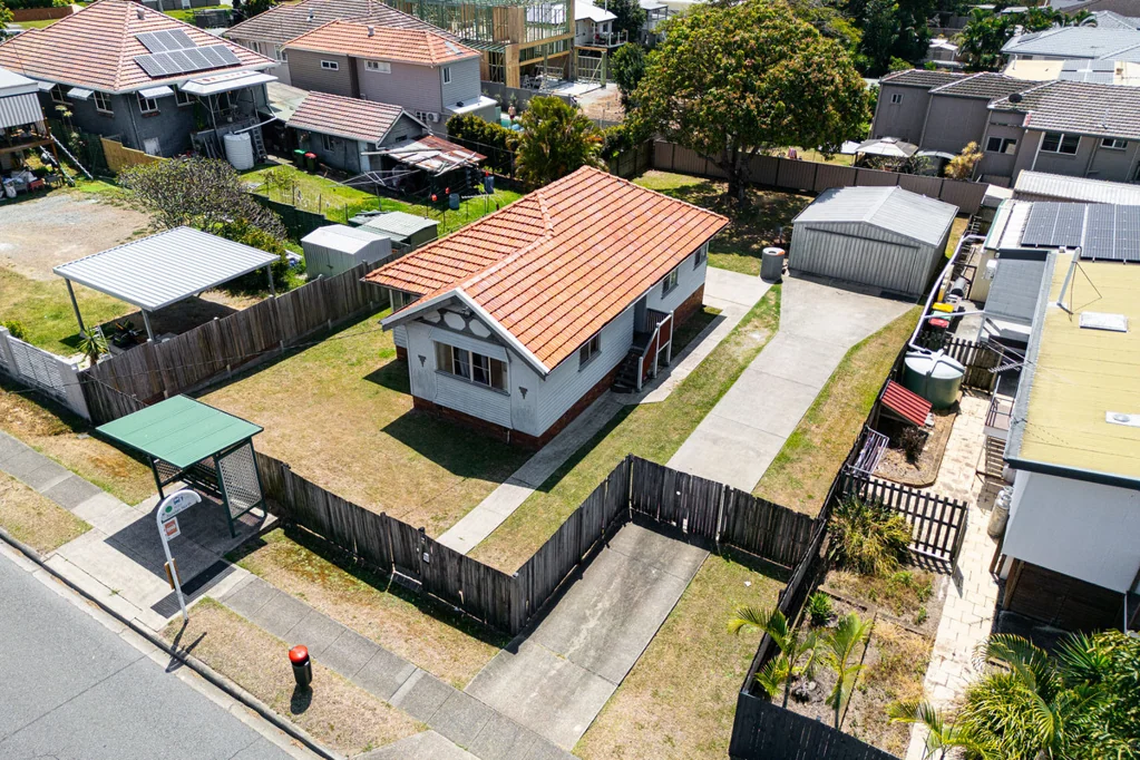 Wavell Heights 3कमरा Endless Potential on 810m² in Sought-After Wavell Heights!