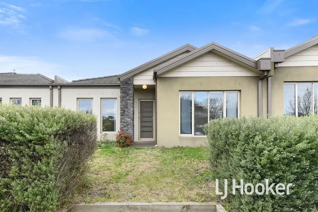 Neat Home In A Primary Position!