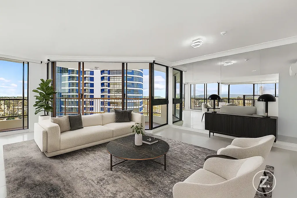 Runaway Bay 3 Bedroom Beautifully renovated residence perched in the prestigious Broadwater Shores Apartments