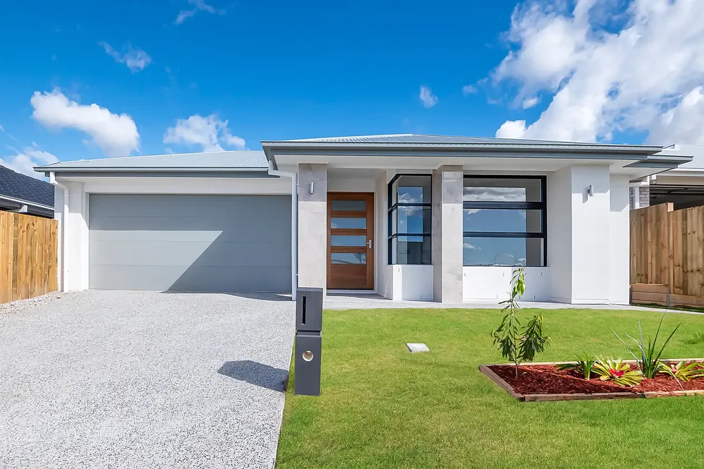 "Spacious Family house with open Living Area in a Prime Location!"