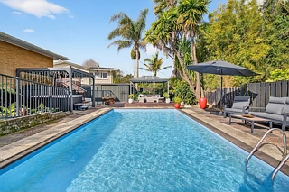 7 Tyrian Close, Half Moon Bay, Manukau City