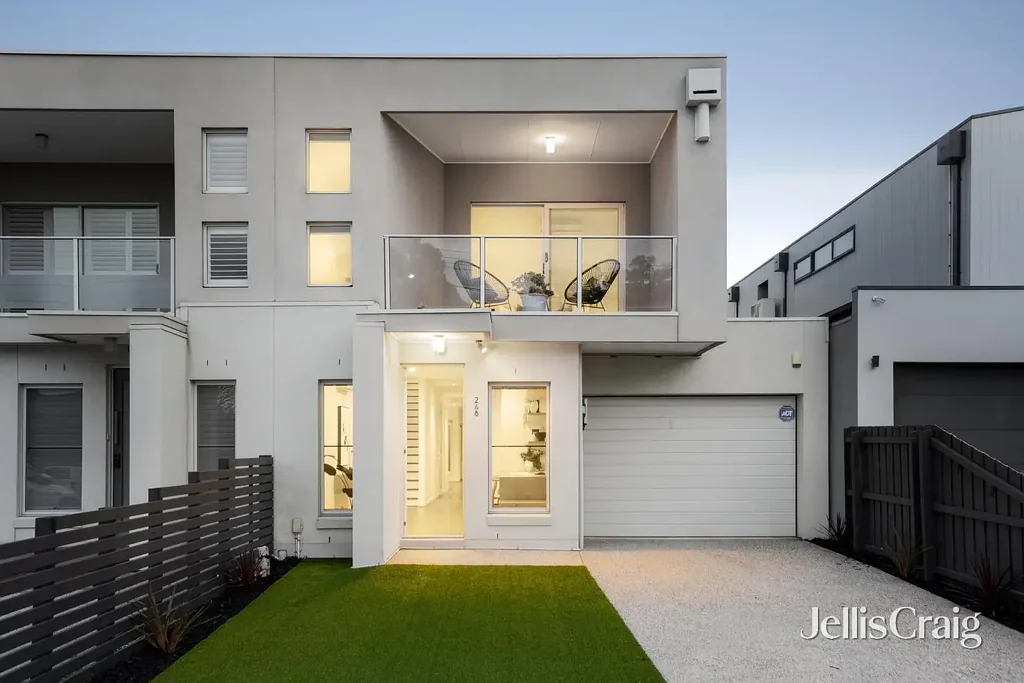 Bentleigh 4Phòng ngủ Bigger, better, exceptional family living