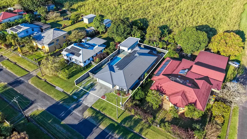 Gordonvale 4房  Immaculate Family Home + Pool + Shed + Solar