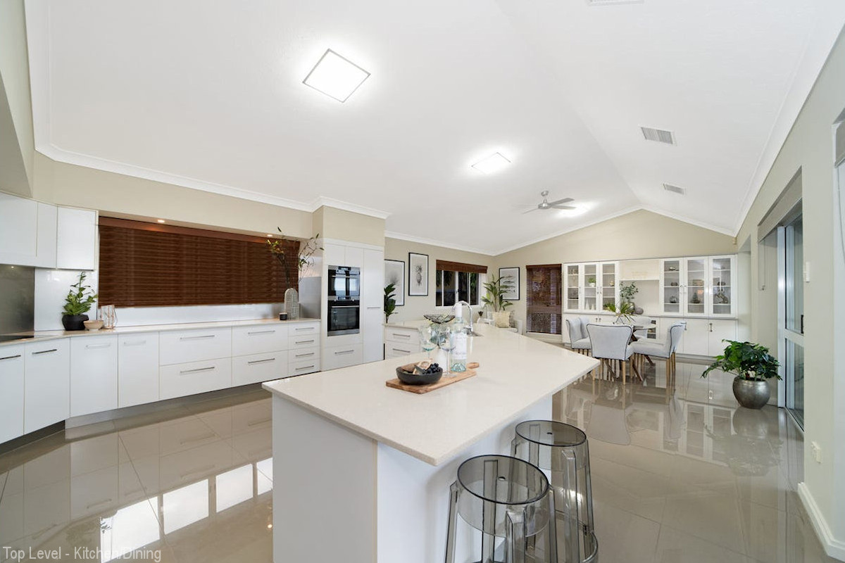 5 COTTESMORE CR, CASTLE HILL QLD 4810, 0 Bedrooms, 0 Bathrooms, House