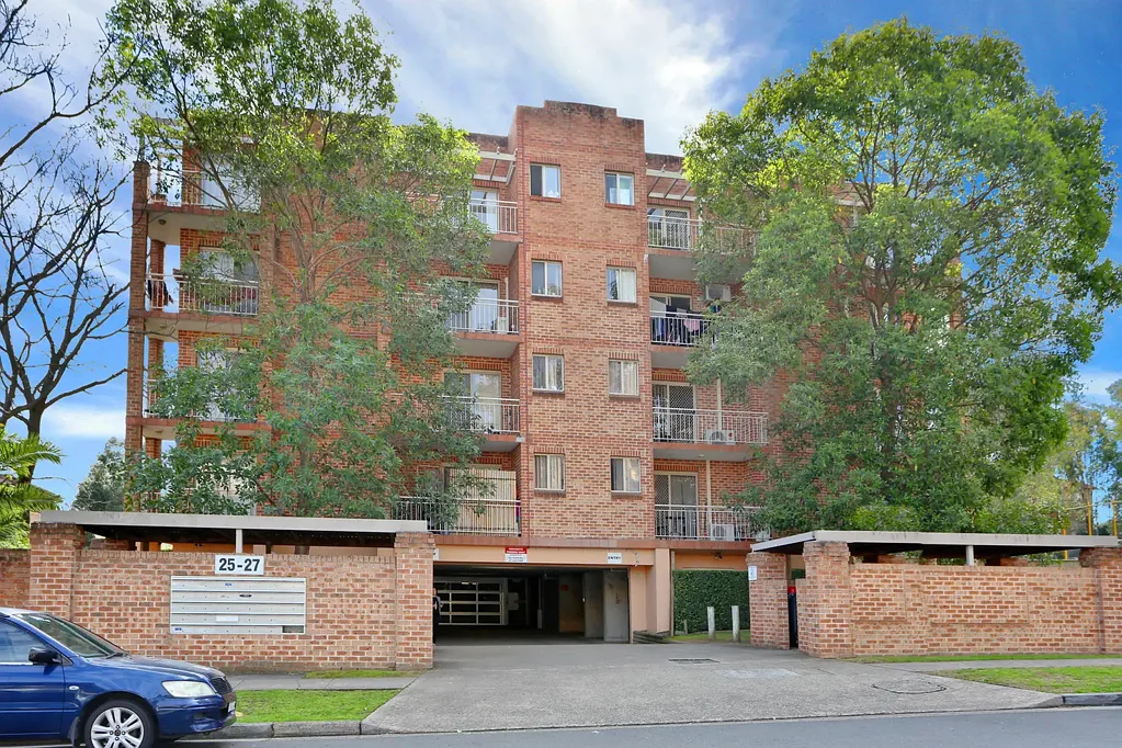Generously Proportioned Apartment