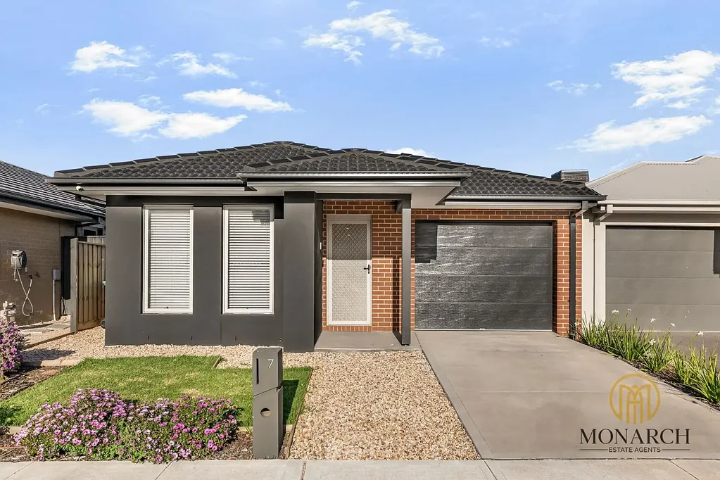 Labas ng Bahay - 7 Lupton Street, Werribee, VIC 3030